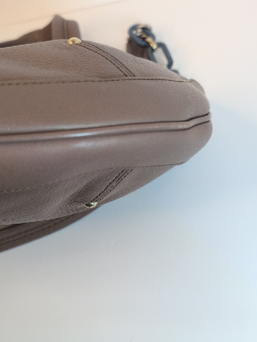 Bally Taupe/Brown Leather Vintage Tote Bag - Picture 8 of 16